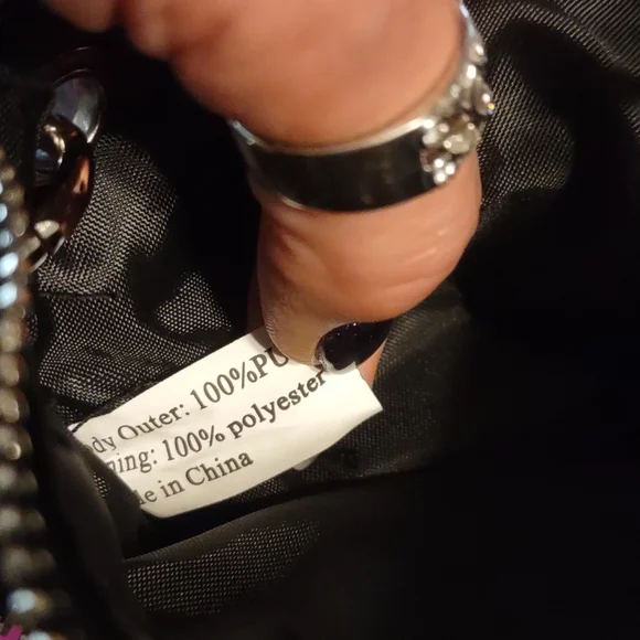 Crossbody leather looking purse. - Picture 9 of 9